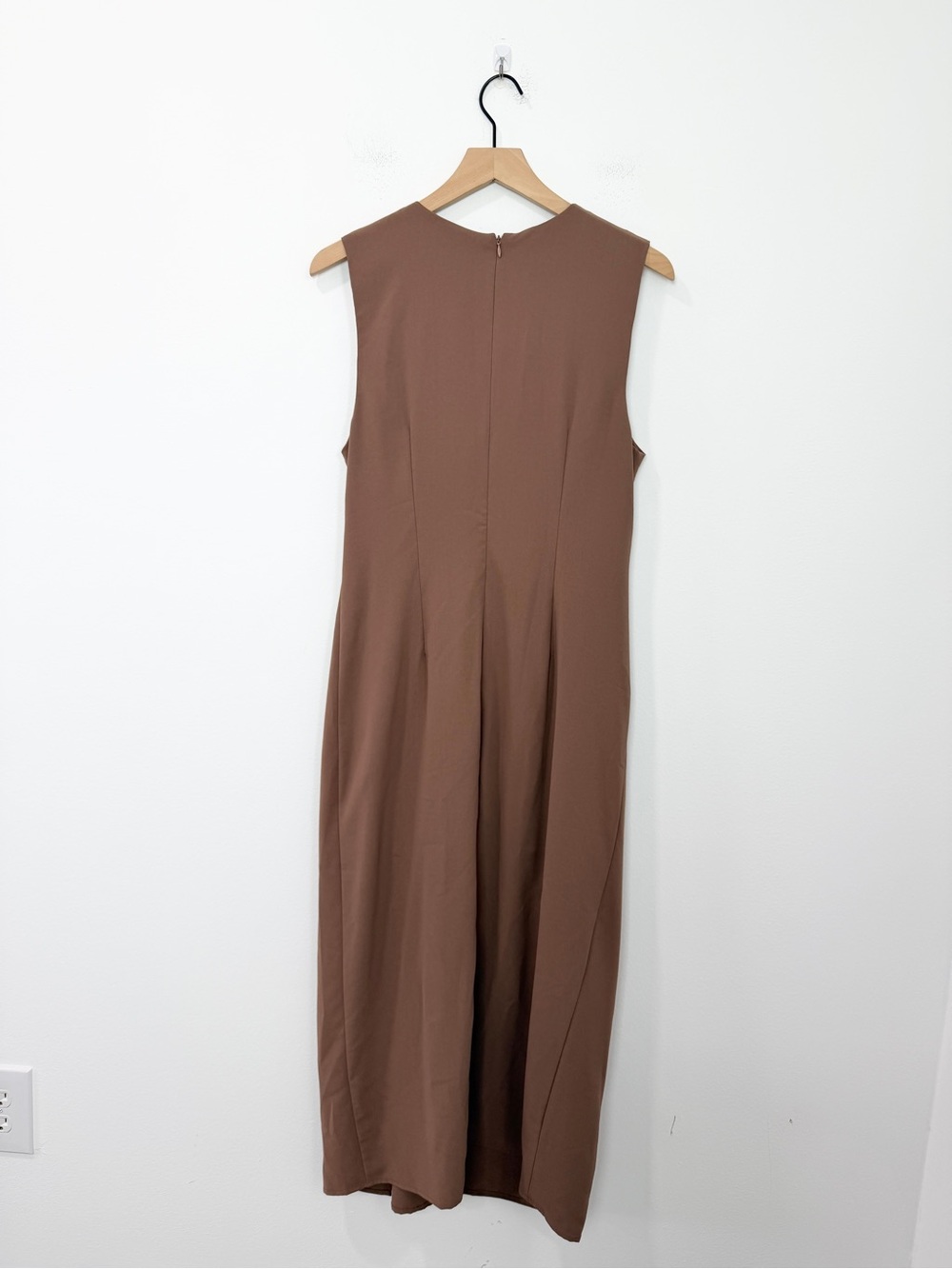 Entro Octavia Gold Buckle Midi Dress Mocha Mousse NWT Size Large - Picture 4 of 9